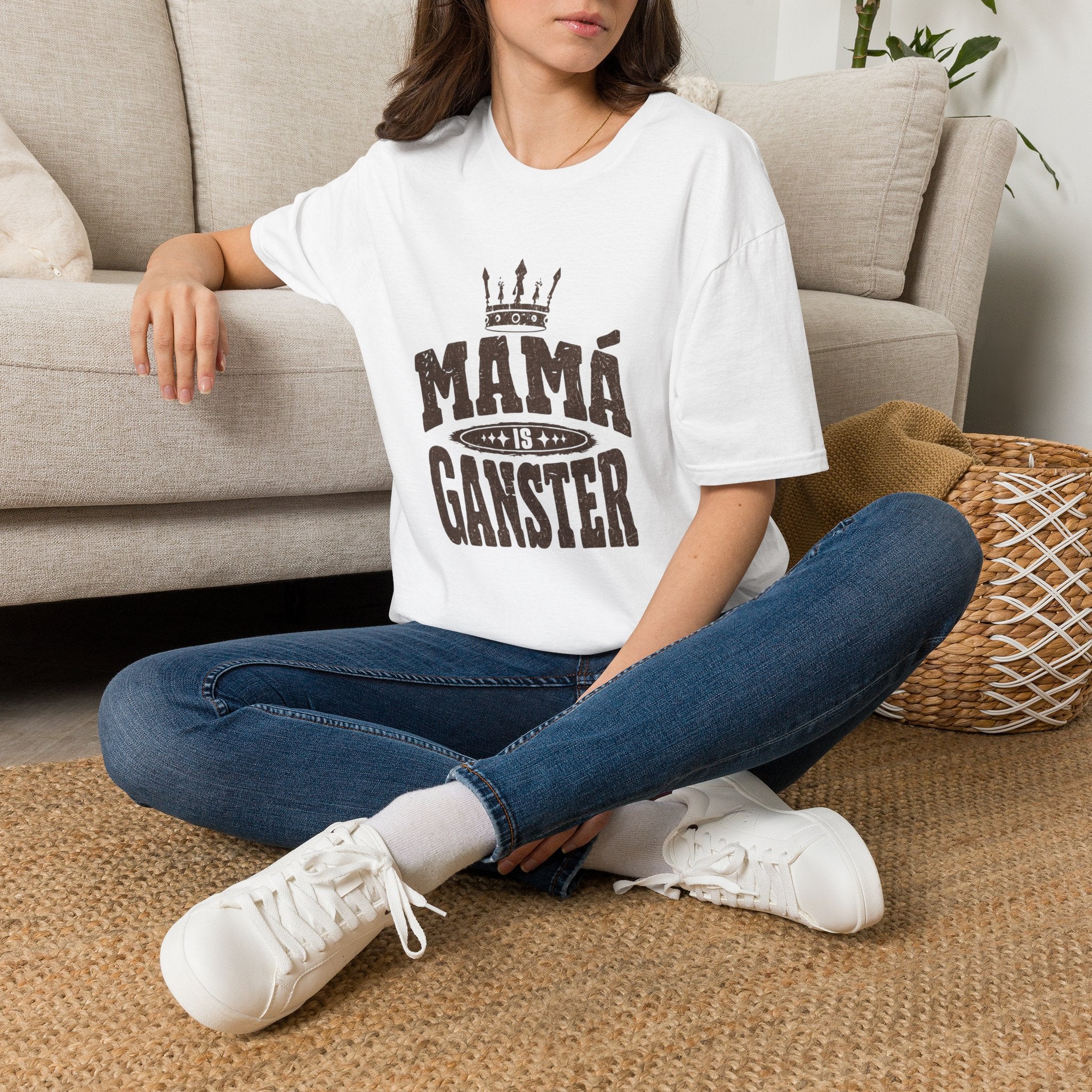 Mamá Gangster T-Shirt – Crowned Mama Vintage Graphic Tee